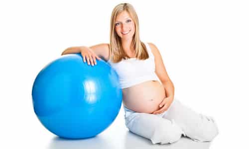 Защо бедрата болят по време на бременност и след раждане?
