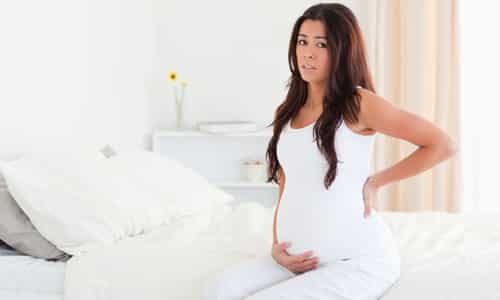 Защо бедрата болят по време на бременност и след раждане?