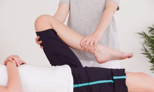Какви упражнения за терапевтична гимнастика и комплекси от тренировъчна терапия се предписват за артрит на колянната става?