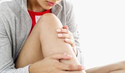 Защо има криза в коленете?