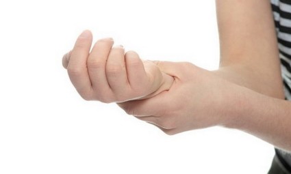 Причини, симптоми и лечение на нараняване на ръцете