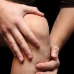 Болка в коленете при ходене по стълбите: защо коляното боли по време на слизане и изкачване