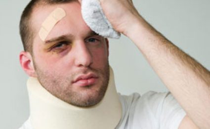Какви са тревожните симптоми при нараняване на главата и какъв е рискът от това нараняване?