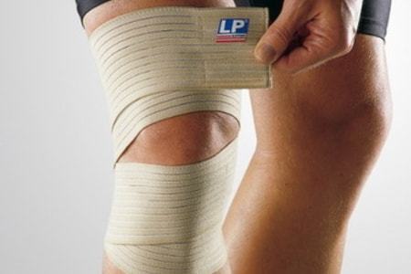 Навяхване на сухожилията на колянната става: лечение в дома