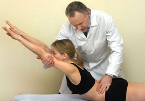 Ръчна терапия при лечение на херния на лумбалния гръбнак