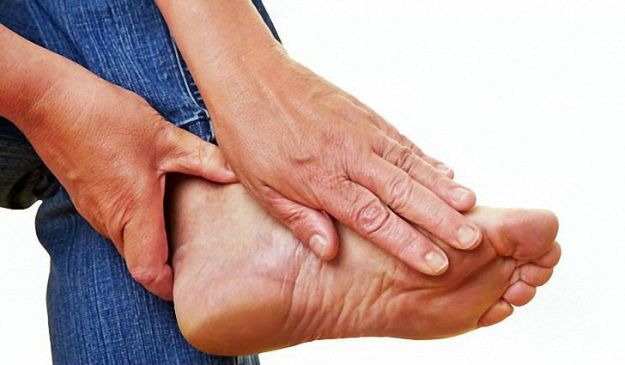 Болка под пръстите на краката - причини и лечение